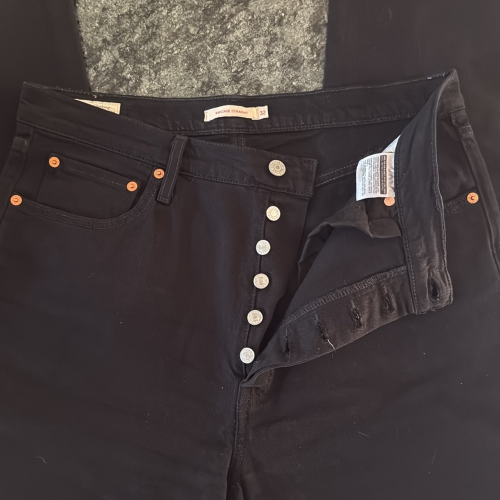 Levi's women’s Ribcage Black Ankle Jeans Timeless Style, size 32 - Picture 7 of 8
